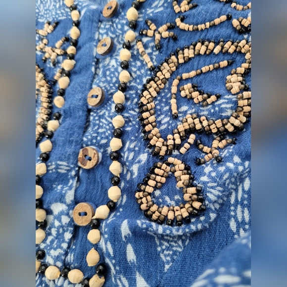 Lucky Brand Women's Boho Blouse Cotton/Rayon Beaded Blue/White Small - Picture 14 of 16
